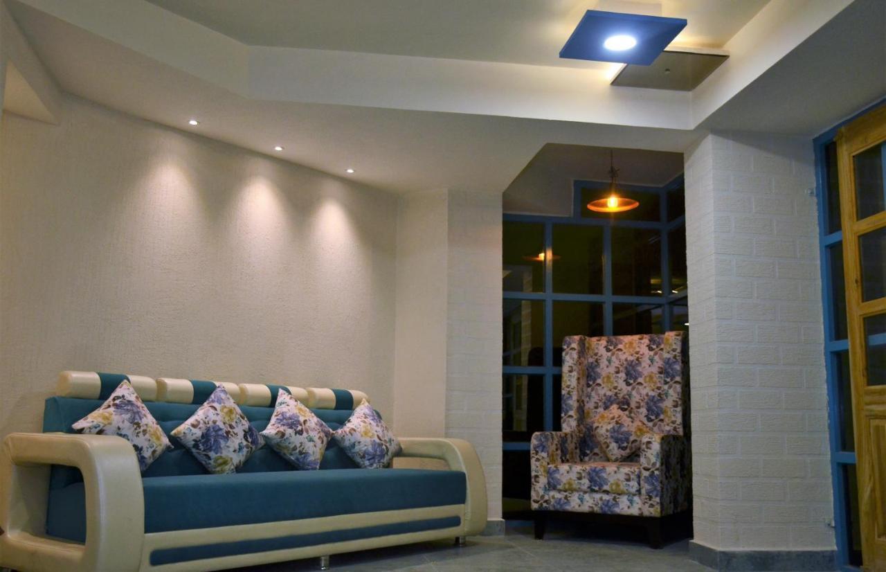 Hotel Istana Inn - A Luxury Stay Jaipur Exteriör bild